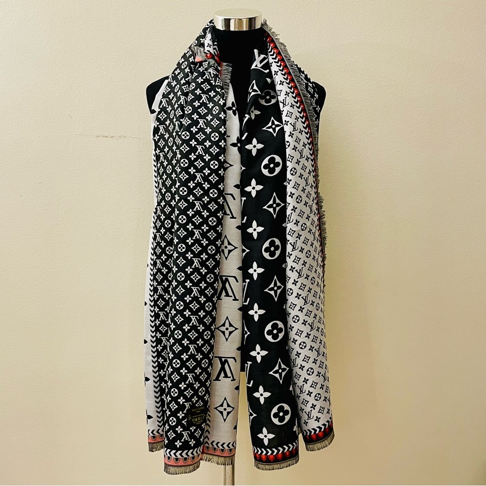 L V - New Luxury Silk & Wool Blend Monogram Scarf in Black & White